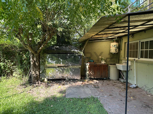 Casa Remodelar En Venta En Gonnet, 16 Bis 487 Y 488