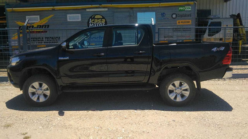 Toyota Hilux 2.8 Cd Srv 177cv 4x4 At 2018