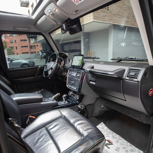 Imagen 17 de 19 de Mercedes-benz Clase G G500 B3+ 4.0