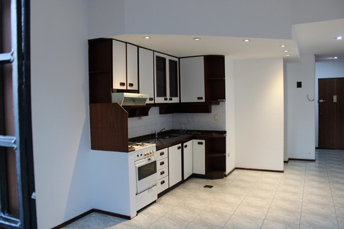 Imagen 2 de 14 de Ph En Venta En Valentín Alsina