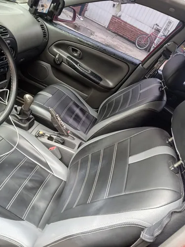 Mitsubishi Lancer 1.3 Gl 5 p