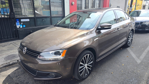 Volkswagen Jetta 2.5 Bicentenario Tiptronic At