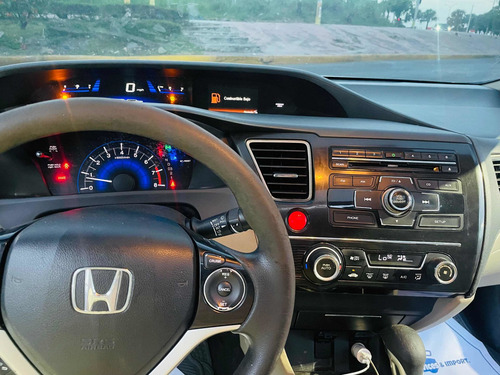Imagen 12 de 15 de Honda Civic Ex