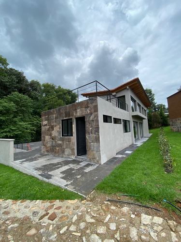 Casa En Renta Ubicada En Un Entorno Boscoso