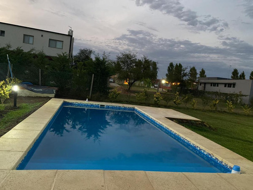 Imagen 7 de 23 de Casa En Venta En Barrio Pilar Del Este , San Alfonso