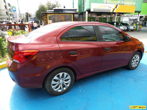 Imagen 9 de 25 de Chevrolet Onix
