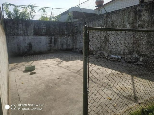 Imagen 16 de 28 de En Venta Hermoso Townhouse En Rio Chico Urbanizacion La Popita