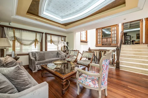 Vendo Hermosa Casa En El Poblado - Como Vivir En Una Finca.