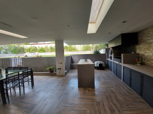 Hermosa Casa Condominio Alto Macul 5d+5b