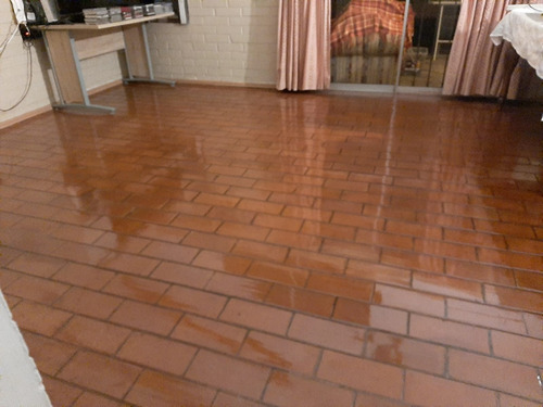 Imagen 10 de 10 de Limpieza Y Vitrificado De Pisos Madera, Flotante Y Piedra