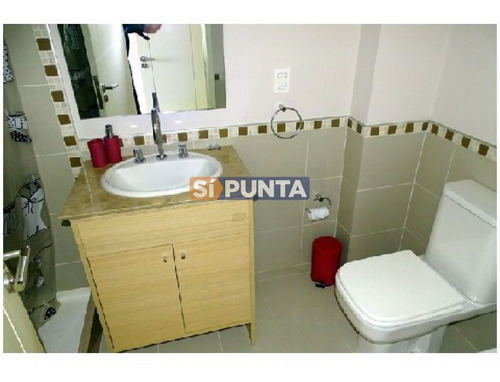 Imagen 8 de 24 de Apartamento Con 3 Dormitorios En Alquiler