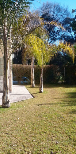 Casa Dumbus Gran Casa Pinamar Centro 14 Personas + Cuna, Pet Friendly, Parrilla, Parque, Metegol, Wifi Fibra 300mega Eventos