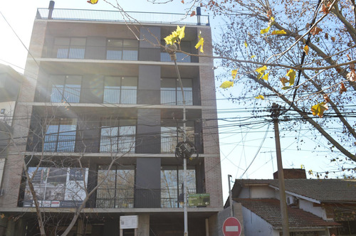 Venta 3 Amb Departamento En Tigre Centro