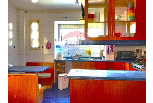 Excelente Casa Con Amplio Terreno Plaza Ñuñoa