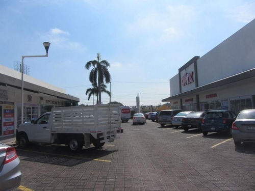 Imagen 2 de 3 de Local Comercial En Renta Ylang Ylang
