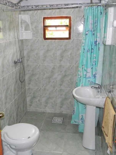 Casa Tipo Cabaña Para 5 Personas. Muy Confortable Y Tranqui