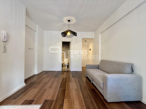 Venta Departamento 1 Ambiente Con Patio A Metros Del Mar, Plaza Colón, Mar Del Plata