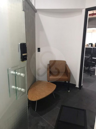 Oficina En Venta En Paseo De Las Lomas