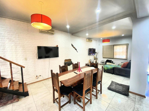 Venta Casa De 3 Dormitorios En Barrio San Martín