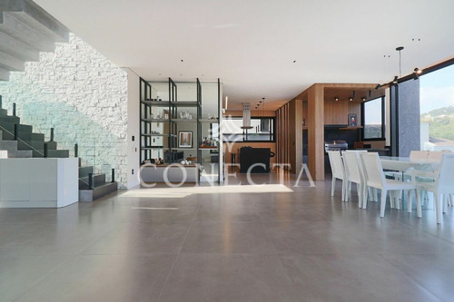 Imagem 15 de 30 de Tamboré 11 - 388m²; 4 Suítes; Living De 3 Ambientes; Cozinha Integrada; Ótima Localização; Vista Permanente - Cncd337