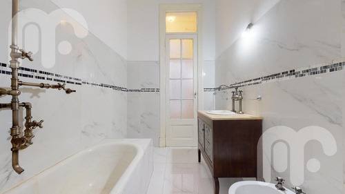 Imagen 8 de 30 de Venta Casa - La Plata