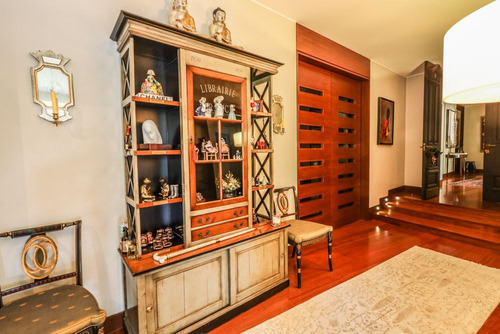 Departamento En Arriendo De 5 Dorm. En Las Condes