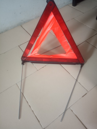 Triángulo De Emergencia Vial Con Estuche (usado) Orinoco