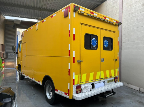 Imagem 2 de 15 de Ford/cargo 815 E 2007 Bau Ambulância - Motor Home Food Truck
