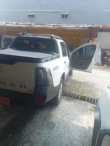Duster Oroch 1300 Motor Turbo 4x4 Como Nueva Solo 17 Mil Km