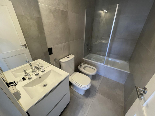 Venta Departamento 4 Ambientes Con Pileta Y Cochera Quilmes Centro Zona Plaza Conesa