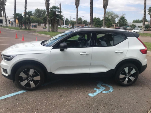 Volvo XC40 2.0t T4 Momentum Fwd