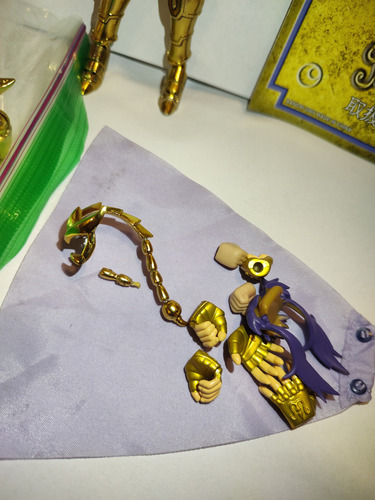 Myth Cloth Clasico Milo De Escorpion (Usado)