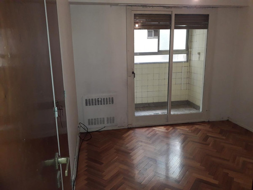 Imagen 9 de 10 de Venta Dpto. 3 Ambientes Con Balcón Al Frente En Constitución