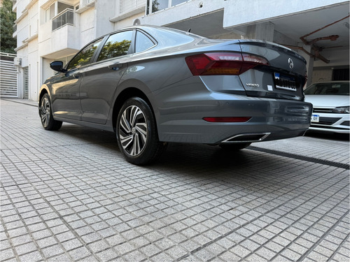 Volkswagen Vento 1.4 Highline 150cv At