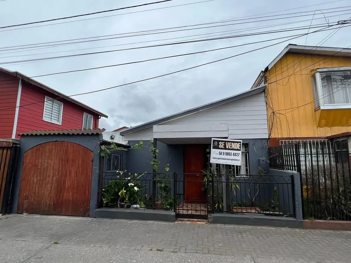 Imagen 2 de 12 de Se Vende Casa Un Piso En Hualpén