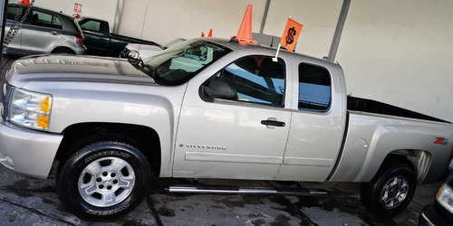 Imagen 7 de 15 de Chevrolet Cheyenne 2008 5.3 2500 Cab Ext B 4x4 Mt