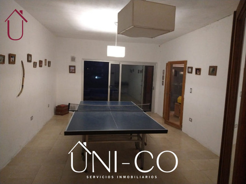 Imagen 8 de 16 de Venta Casa Con Jardín Y Pileta, Cinco (5) Ambientes, Barrio La Carolina, Ciudad De Córdoba.
