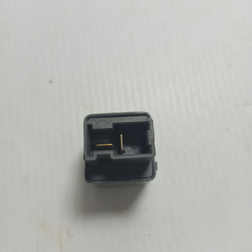 Rele Relay 2 Patas 12v 15amp Nissan Original (gris) (Usado)
