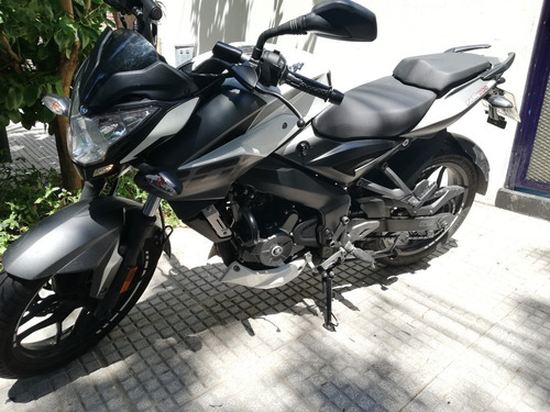 Bajaj Rouser Ns200