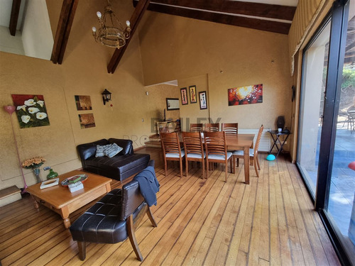 Casa En Arriendo De 5 Dorm. En Viña Del Mar