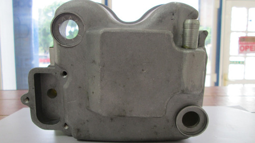Imagen 2 de 3 de Tapa Valvulas De Motor De Moto Automatica 150gy6 Outlock