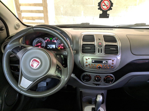 Imagem 4 de 8 de Fiat Grand Siena 2013 1.6 16v Essence Flex Dualogic 4p