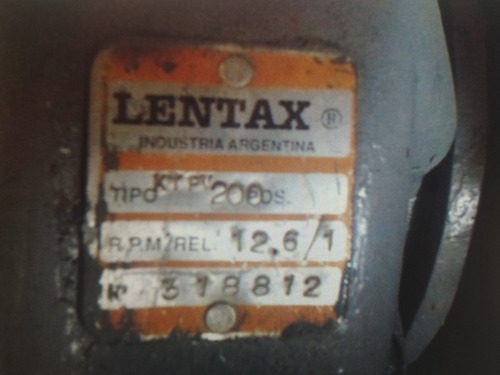 Reductor A Engranaje Lentax Ktpv200 ,rpm 12,6/1 Eje Macizo. (Reacondicionado)
