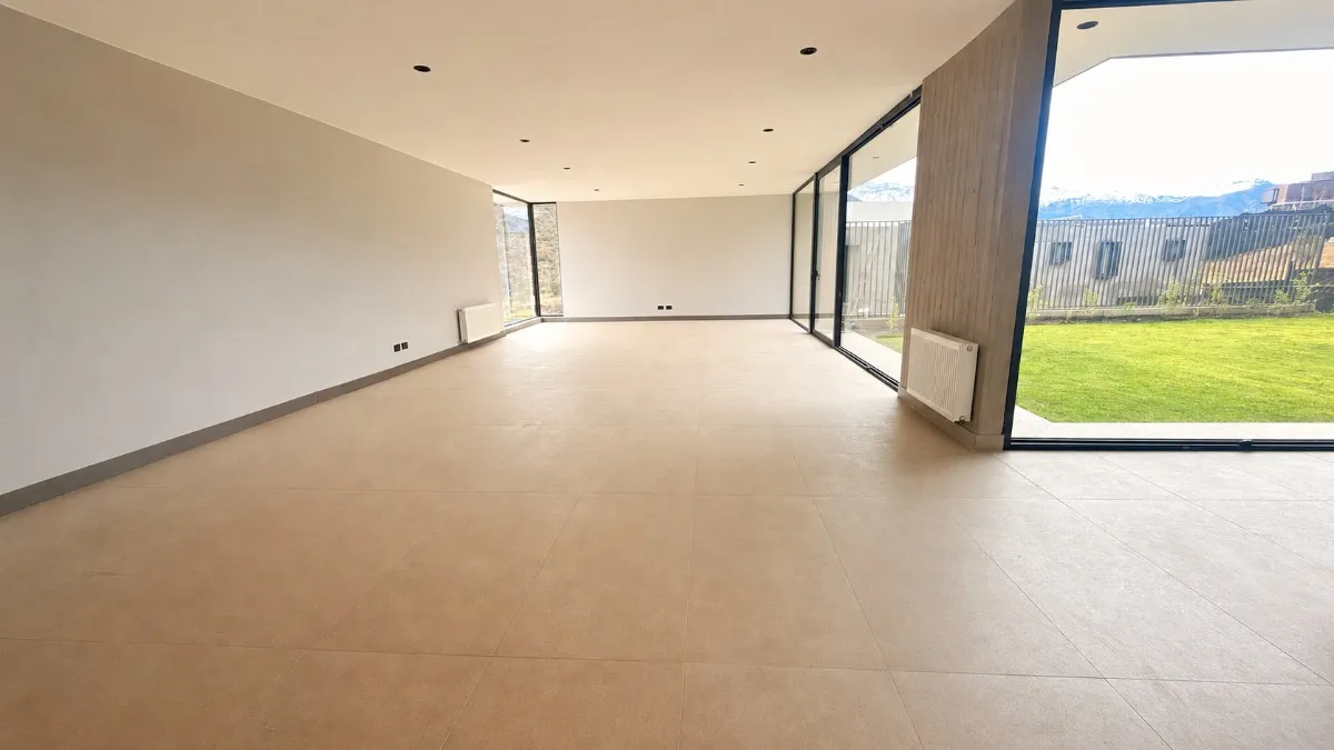Imagen 4 de 17 de Arriendo Casa Con Piscina 5d 5b 4e/ Los Bravos / Lo Barnecha