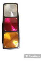 Comprar Stop Triple Universal Para Camiones Npr, Cavas, Plataformas