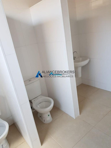Imagem 18 de 29 de Linda Chácara Com Piscina, Campo Gramado, Área Total Com 5.115 M² - Bairro Ivoturucaia - 1077