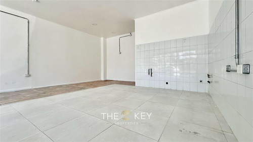 Local Comercial En Arriendo De 65 M2 - Simón Bolivar, Ñuñoa