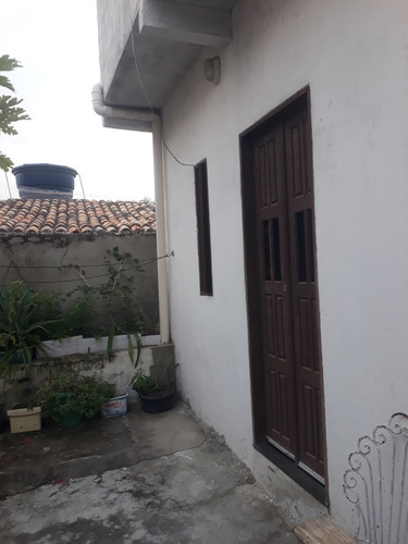 Casa 4 Quartos 3 Banheiro Com Terreno E Garage