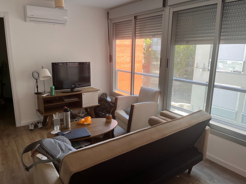 Apartamento 1 Dormitorio En Pocitos - - Contrafrente