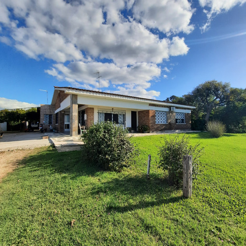 Casa De Campo En Las Brujas